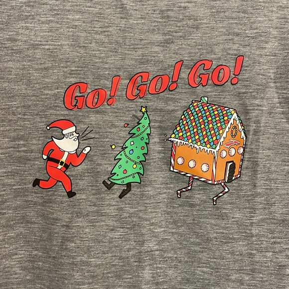 Brooks Run Happy Distance Graphic Long Sleeve Christmas themed shirt XL women’s - Picture 3 of 6